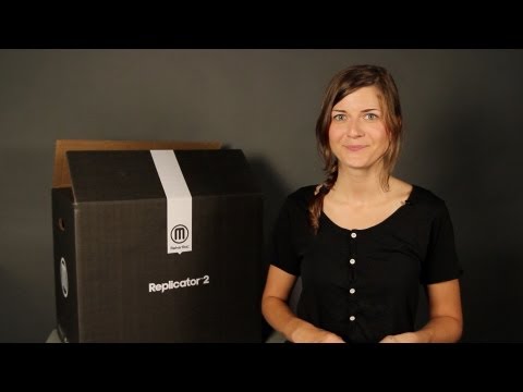 The MakerBot Replicator 2 - Unboxing