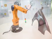 Moderne Qualitätssicherung anschaulich gemacht: Artec Eva auf einem Roboterarm von KUKA, Quelle: TMW/APA/Juhasz