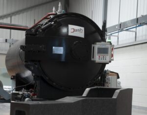 LFAM-Werkzeuge verkürzen die Fertigung von Carbon-Monocoques