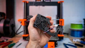 Pressure Advance ohne Testdruck: Open-Source-Tool kalibriert 3D-Drucker über Wägezelle von Prusa